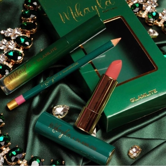 Makeup Mikayla X Glamlite Golden Dreams Lip Set Poshmark